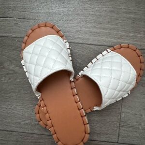 SHEIN White Quilted Slide Sandals